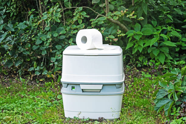 Best Portable bathroom rental  in Centreville, MI